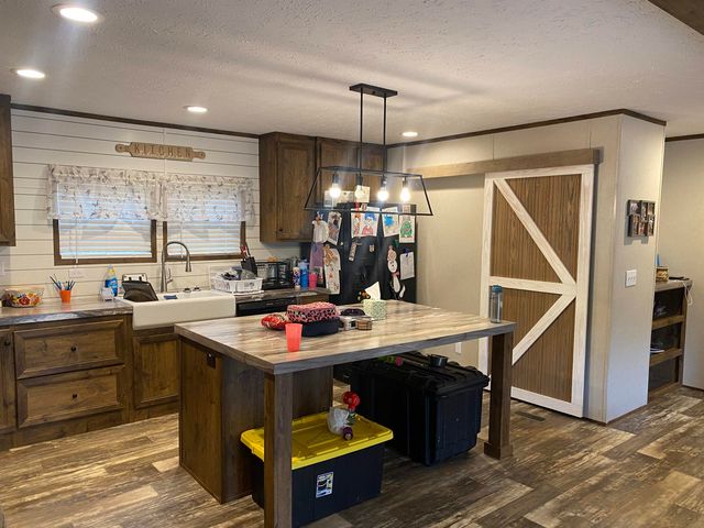 525 SEWELL BOTTOM RD, Adamsville, TN 38310