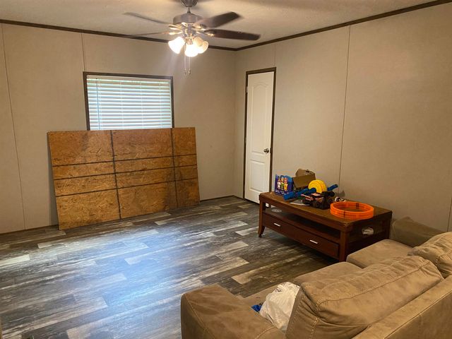 525 SEWELL BOTTOM RD, Adamsville, TN 38310