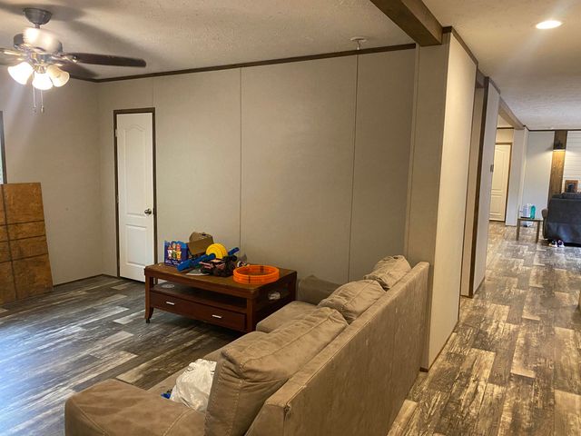 525 SEWELL BOTTOM RD, Adamsville, TN 38310