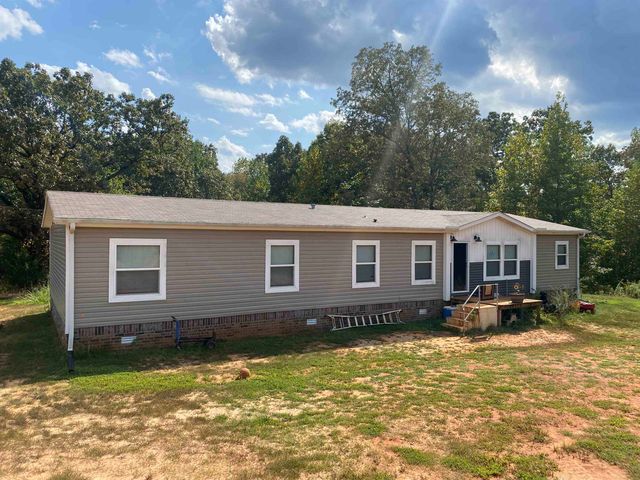 525 SEWELL BOTTOM RD, Adamsville, TN 38310