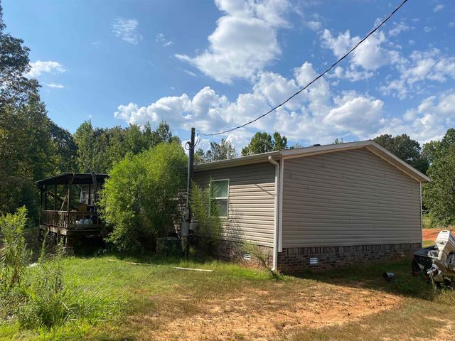 525 SEWELL BOTTOM RD, Adamsville, TN 38310