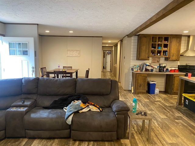 525 SEWELL BOTTOM RD, Adamsville, TN 38310