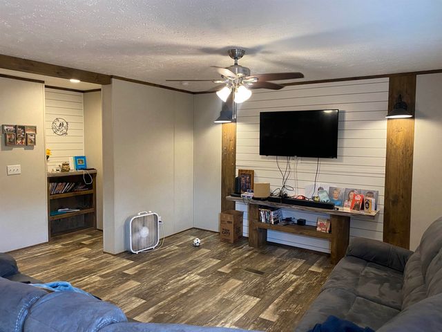 525 SEWELL BOTTOM RD, Adamsville, TN 38310