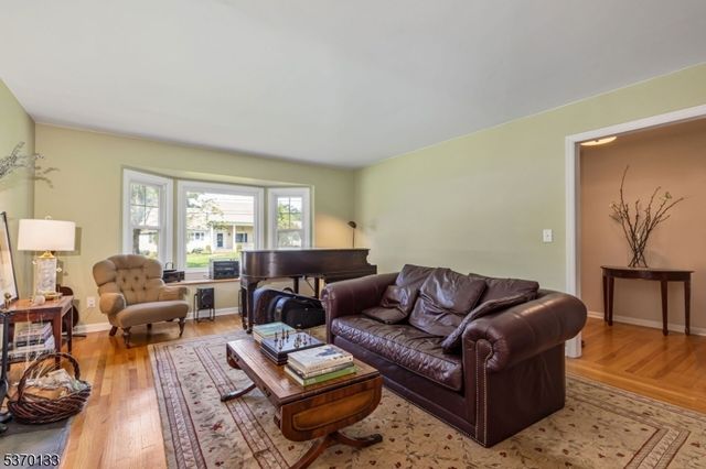 1422 Graymill Dr, Scotch Plains Twp., NJ 07076