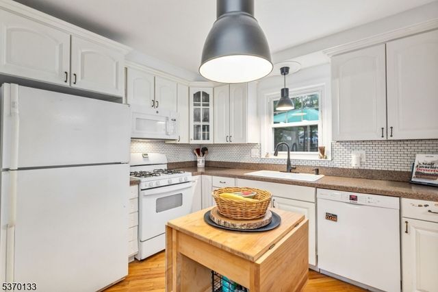 1422 Graymill Dr, Scotch Plains Twp., NJ 07076
