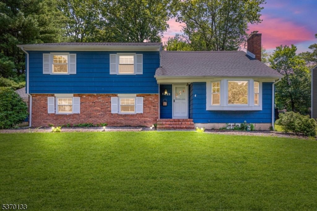 1422 Graymill Dr, Scotch Plains Twp., NJ 07076