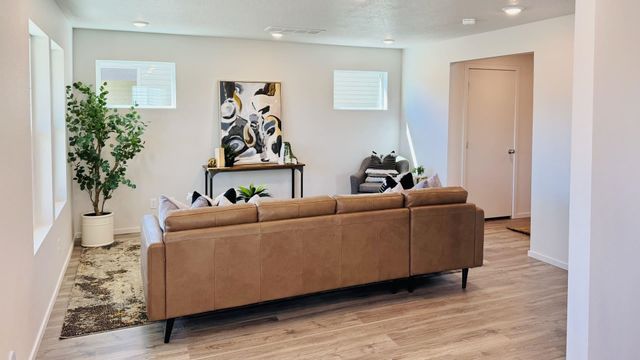 10194 W Sorenstam Rd, Cheney, WA 99004