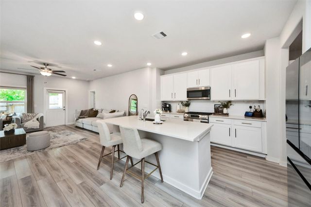 8646 Blueberry Ash Street, Magnolia, TX 77354