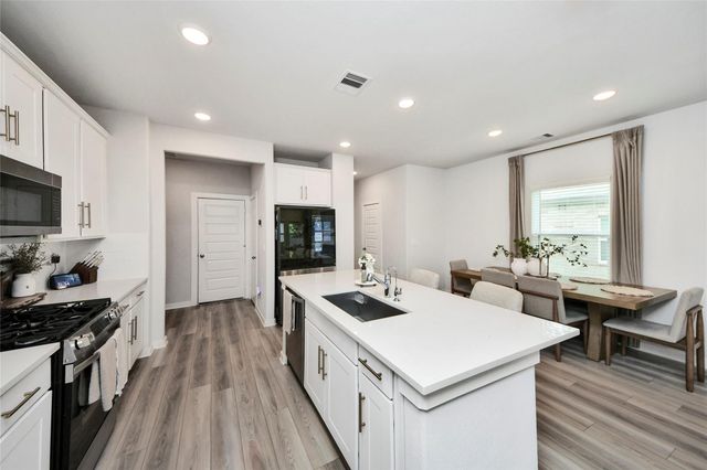 8646 Blueberry Ash Street, Magnolia, TX 77354