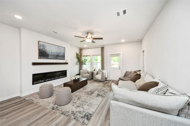 8646 Blueberry Ash Street, Magnolia, TX 77354