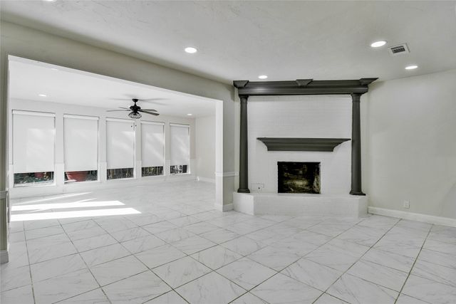 1722 Northbrook Court, Arlington, TX 76012