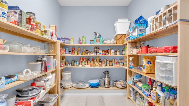 7020 Clarissa Drive, Ooltewah, TN 37363