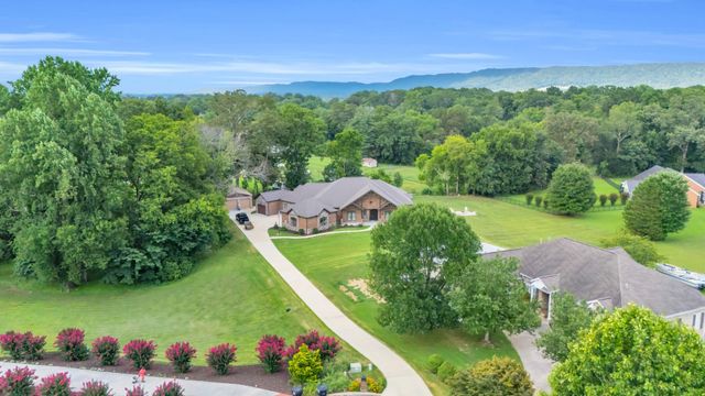 7020 Clarissa Drive, Ooltewah, TN 37363
