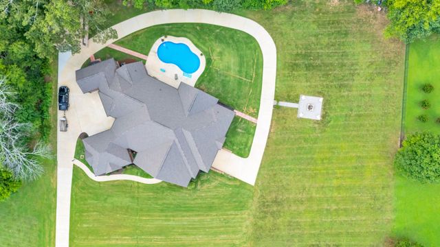 7020 Clarissa Drive, Ooltewah, TN 37363