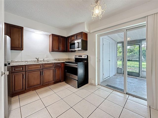 2319 18TH AVENUE SW, Largo, FL 33774