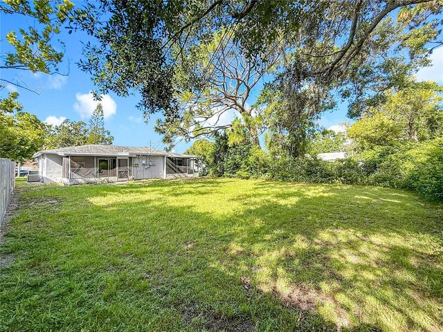 2319 18TH AVENUE SW, Largo, FL 33774