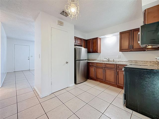 2319 18TH AVENUE SW, Largo, FL 33774