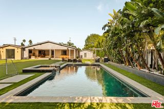 5813 Lubao Avenue, Woodland Hills, CA 91367