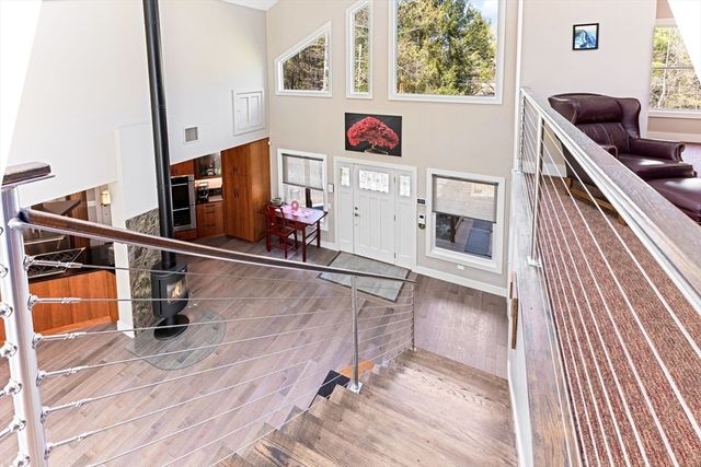 8 Dunham Rd, Freetown, MA 02702