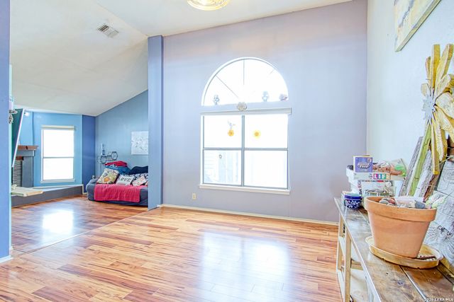 14014 SHIRE OAK ST, San Antonio, TX 78247