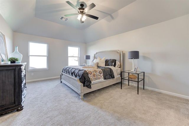 2109 Josslyn Place, Edmond, OK 73034