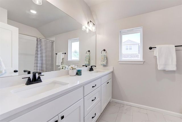 2109 Josslyn Place, Edmond, OK 73034