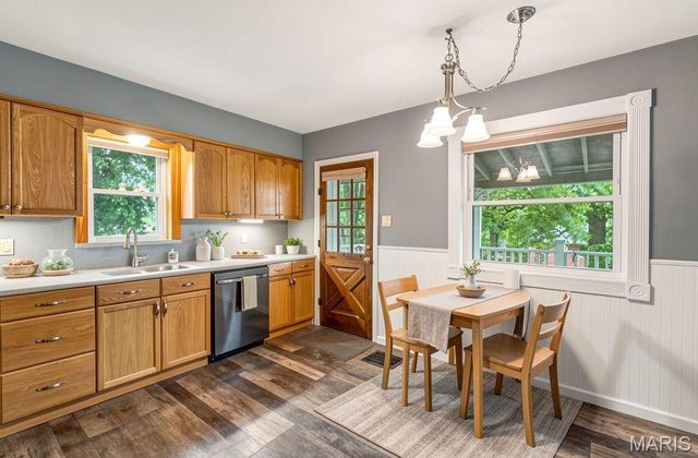 4030 Jane Avenue, St Ann, MO 63074