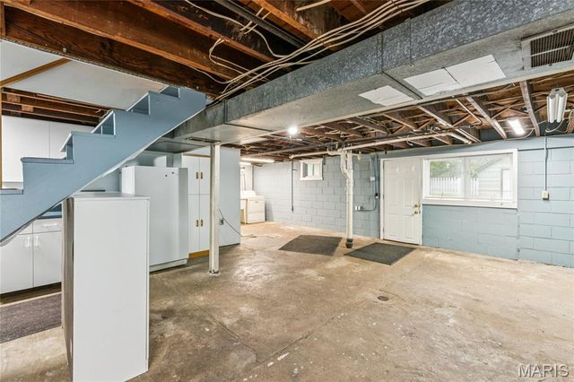 4030 Jane Avenue, St Ann, MO 63074
