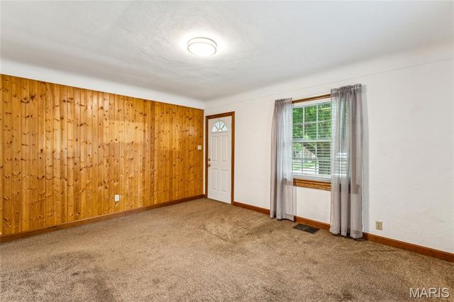 4030 Jane Avenue, St Ann, MO 63074