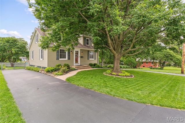 4030 Jane Avenue, St Ann, MO 63074