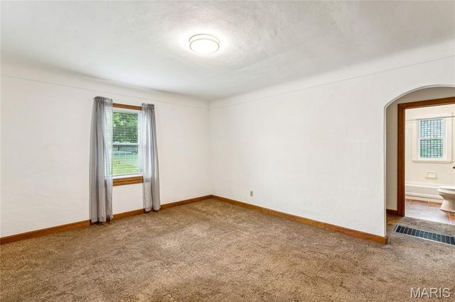 4030 Jane Avenue, St Ann, MO 63074