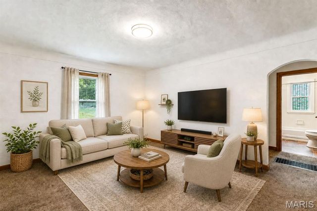 4030 Jane Avenue, St Ann, MO 63074