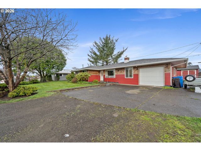 4204 DOGWOOD Ave, Tillamook, OR 97141