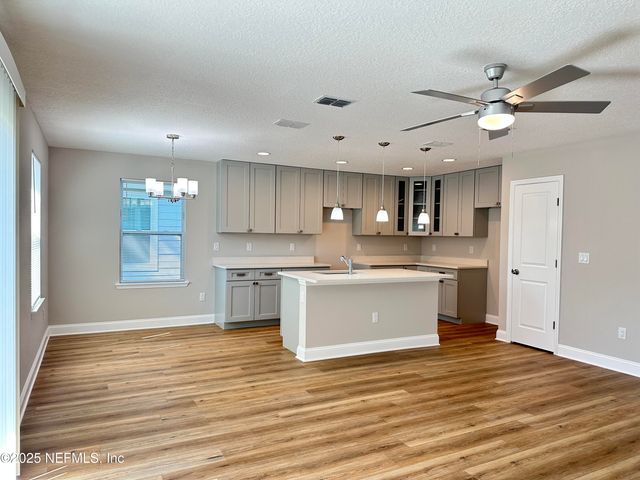 3684 OWEN Avenue, Jacksonville, FL 32208