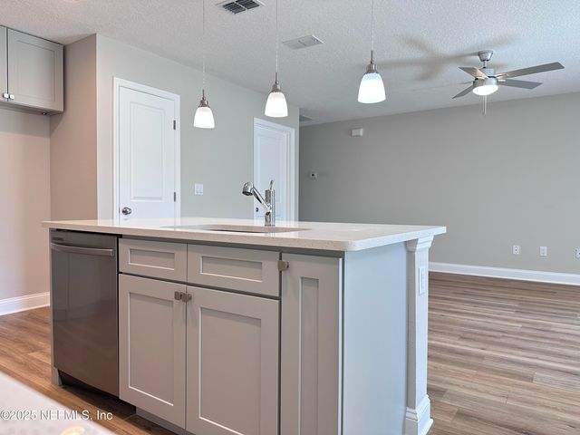 3684 OWEN Avenue, Jacksonville, FL 32208