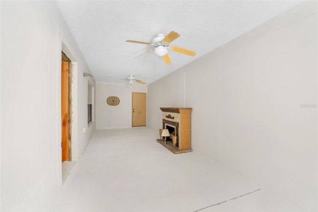 31834 PARKDALE, Leesburg, FL 34748