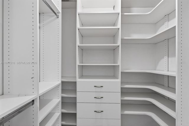 16541 Blatt Blvd 205, Weston, FL 33326