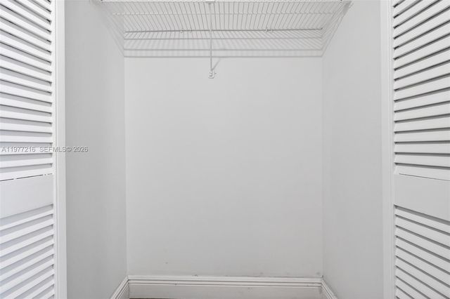 16541 Blatt Blvd 205, Weston, FL 33326