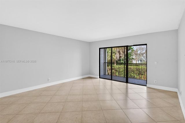16541 Blatt Blvd 205, Weston, FL 33326