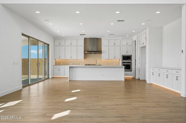 7299 W OBERLIN Way, Peoria, AZ 85383