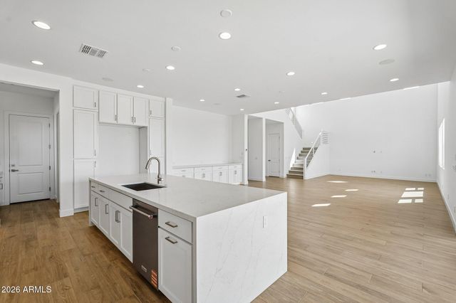 7299 W OBERLIN Way, Peoria, AZ 85383