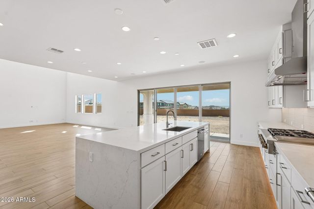 7299 W OBERLIN Way, Peoria, AZ 85383