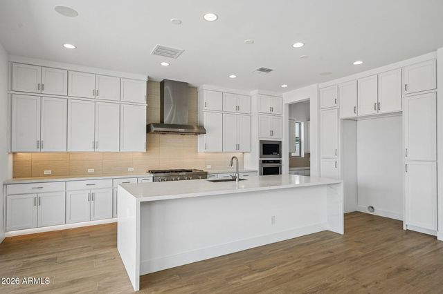 7299 W OBERLIN Way, Peoria, AZ 85383
