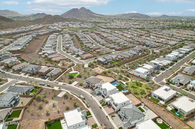 7299 W OBERLIN Way, Peoria, AZ 85383