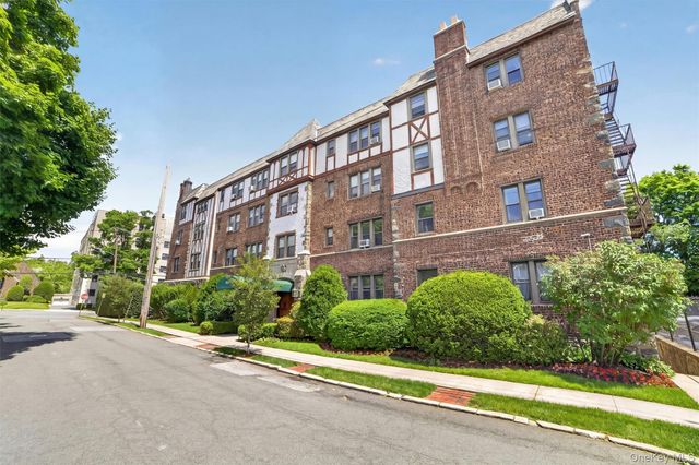 412 Munro Avenue 4F, Mamaroneck, NY 10543