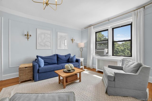 412 Munro Avenue 4F, Mamaroneck, NY 10543