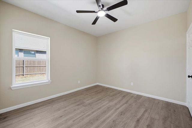 2222 Water Crest Lane, Glenn Heights, TX 75154