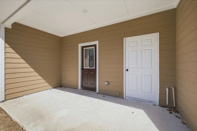 2222 Water Crest Lane, Glenn Heights, TX 75154