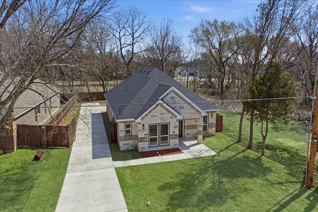 2222 Water Crest Lane, Glenn Heights, TX 75154