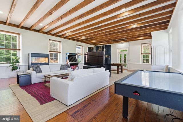 959 GARRETT MILL RD, Newtown Square, PA 19073